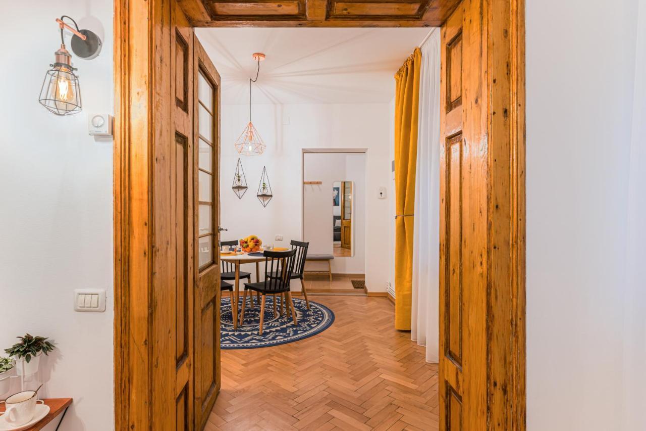 Garden Hideout - Central Apartment บราชอฟ ภายนอก รูปภาพ