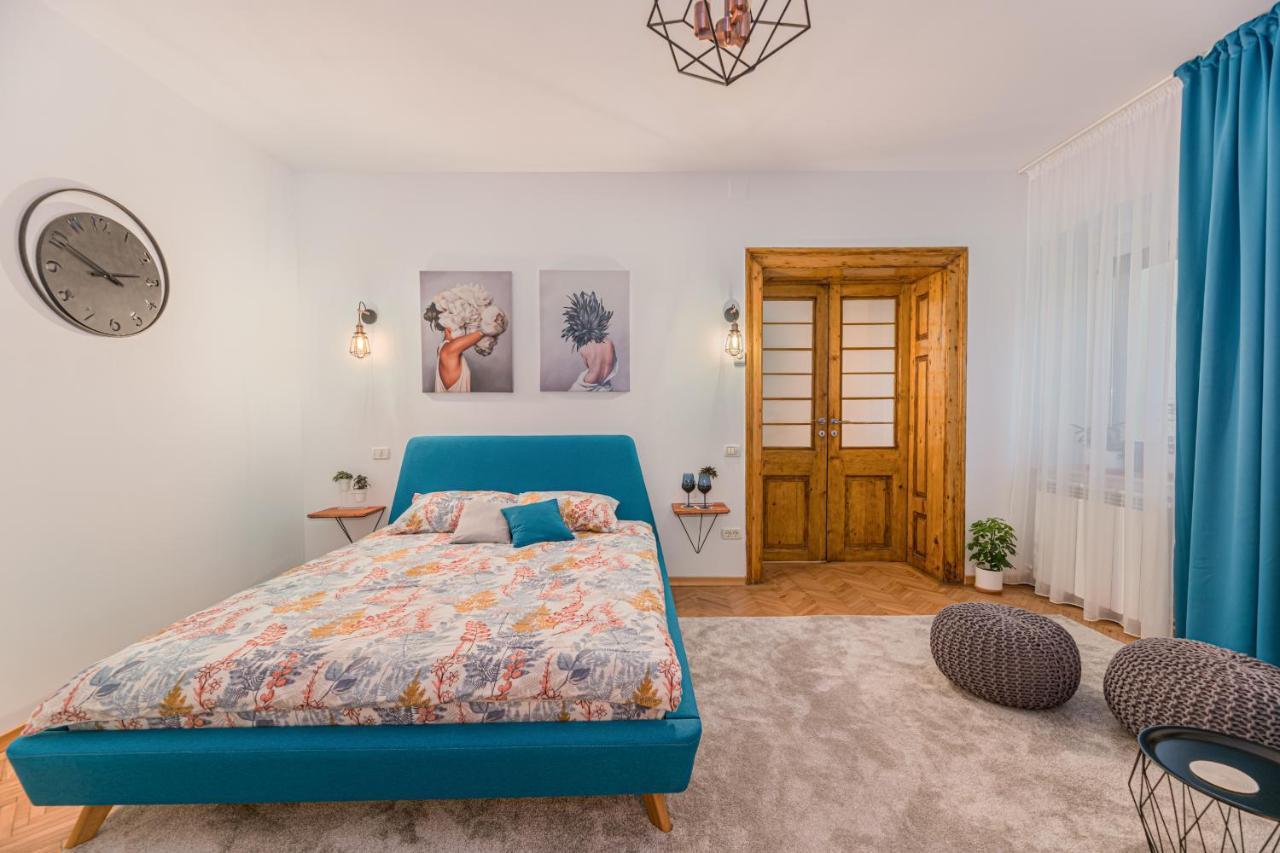 Garden Hideout - Central Apartment บราชอฟ ภายนอก รูปภาพ